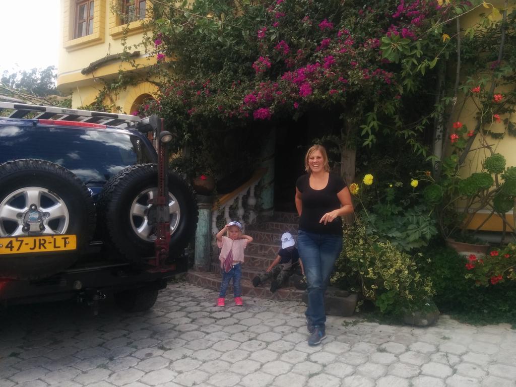 Hostal Curinan Otavalo Ngoại thất bức ảnh
