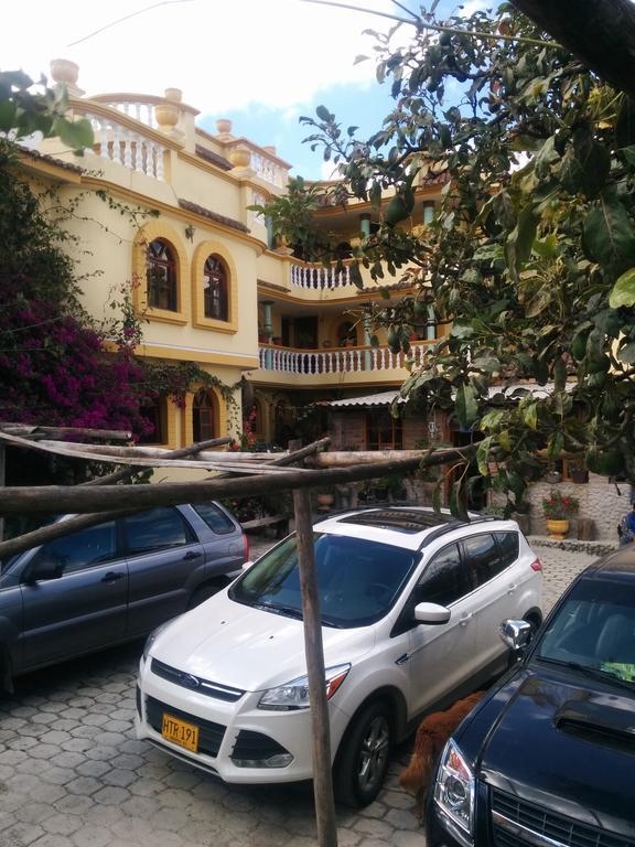 Hostal Curinan Otavalo Ngoại thất bức ảnh