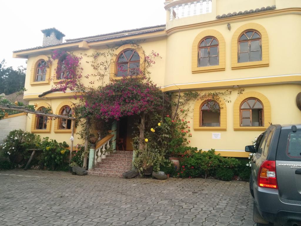 Hostal Curinan Otavalo Ngoại thất bức ảnh