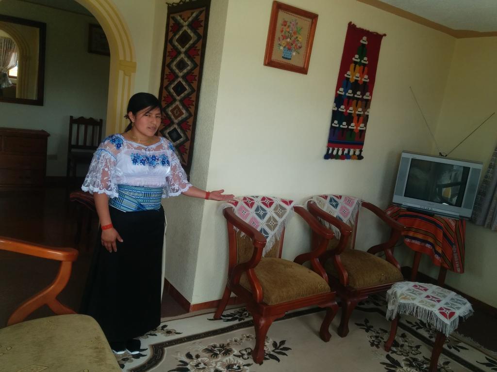 Hostal Curinan Otavalo Ngoại thất bức ảnh