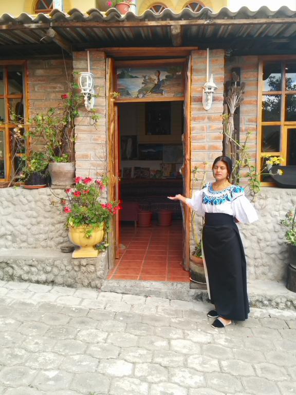 Hostal Curinan Otavalo Ngoại thất bức ảnh