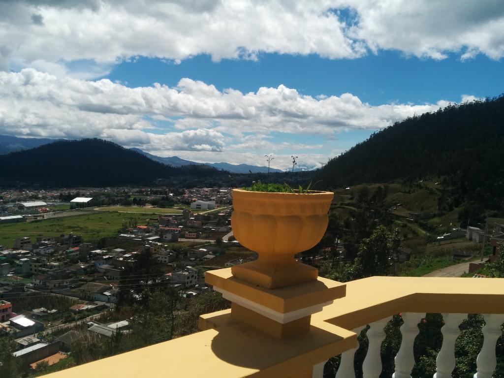 Hostal Curinan Otavalo Ngoại thất bức ảnh