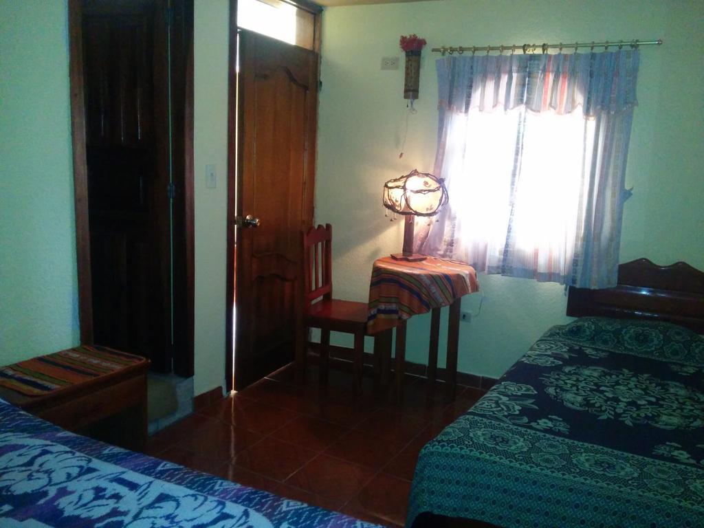 Hostal Curinan Otavalo Phòng bức ảnh
