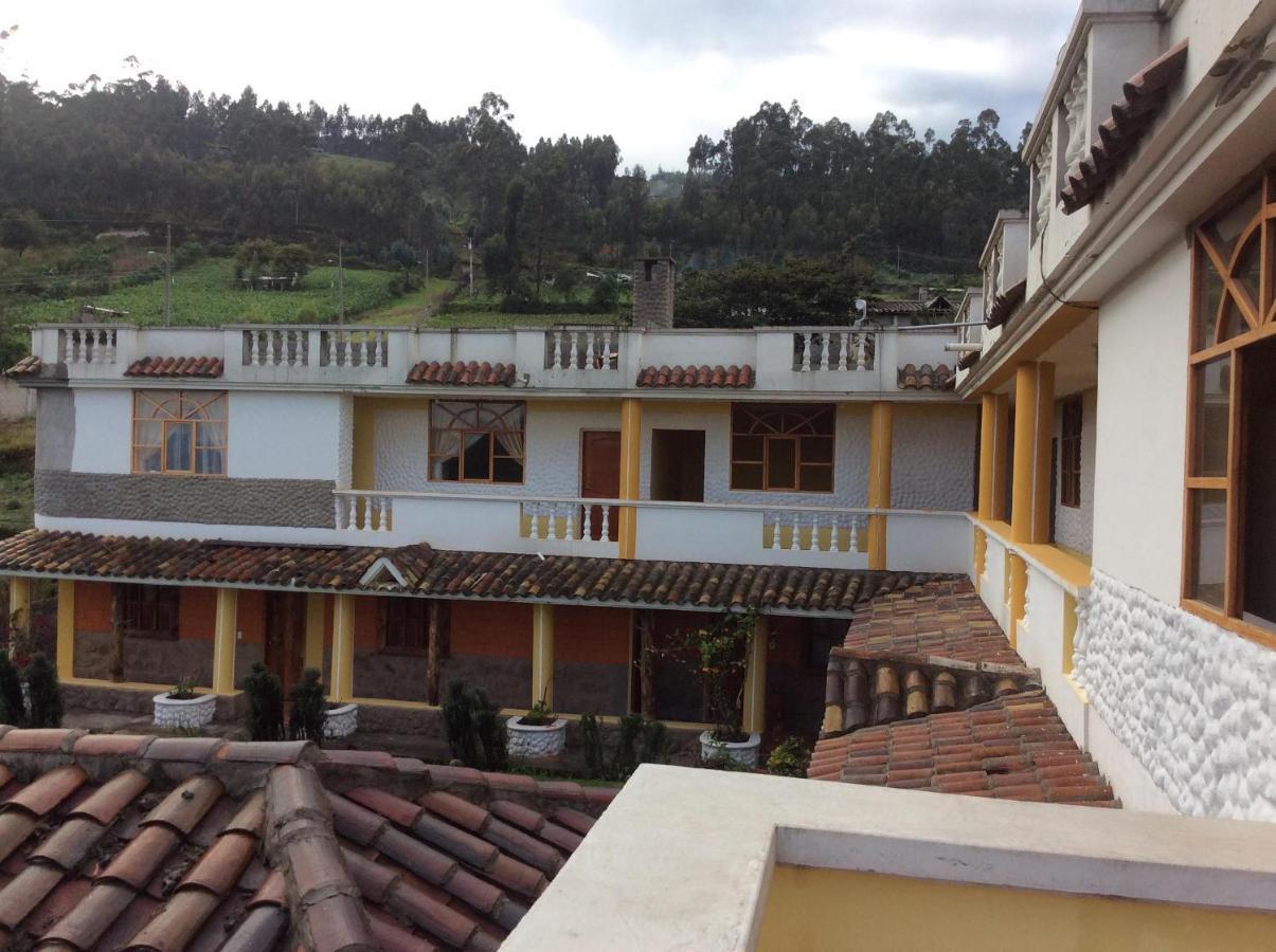 Hostal Curinan Otavalo Ngoại thất bức ảnh
